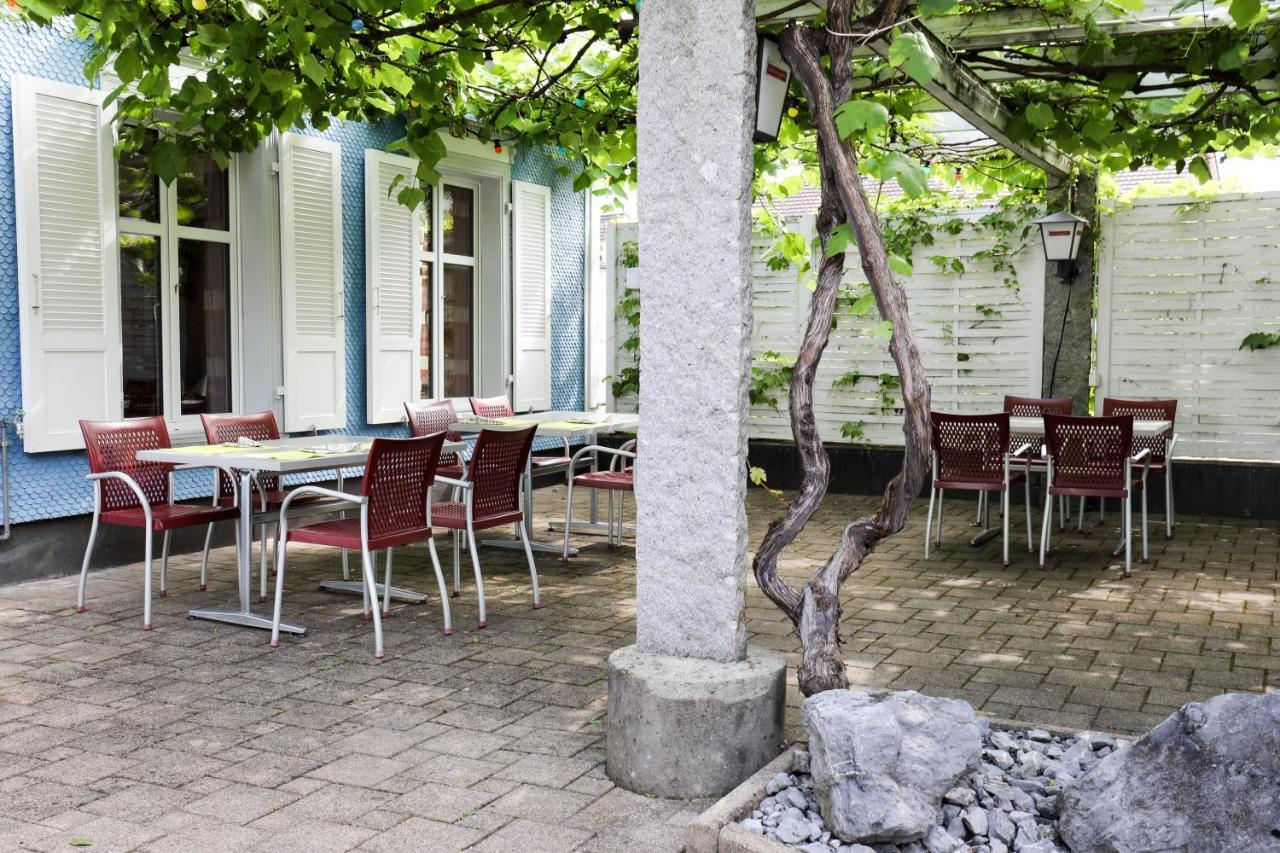 hotel löwen Niederuzwil Exterior foto